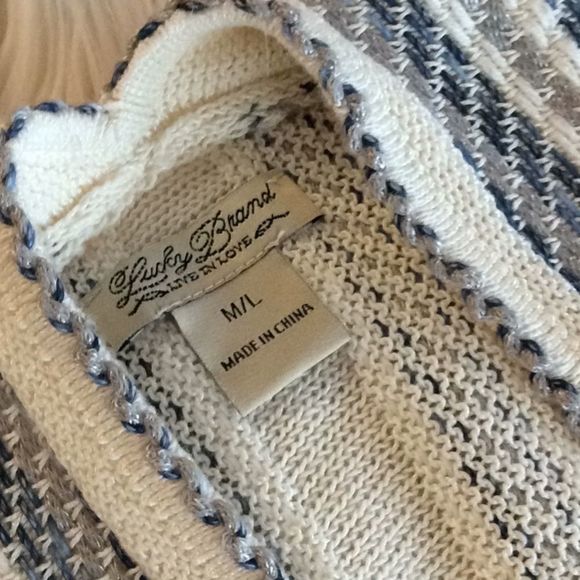 💞LUCKY BRAND 💞Line in Love💞M/L poncho - Picture 8 of 12